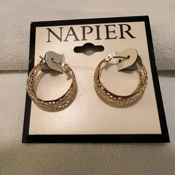 Napier Gold Filigree Hoop Earrings NWT - Picture 2 of 7